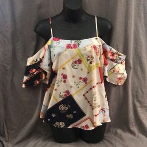 7th Avenue New York & Co. cold shoulder top